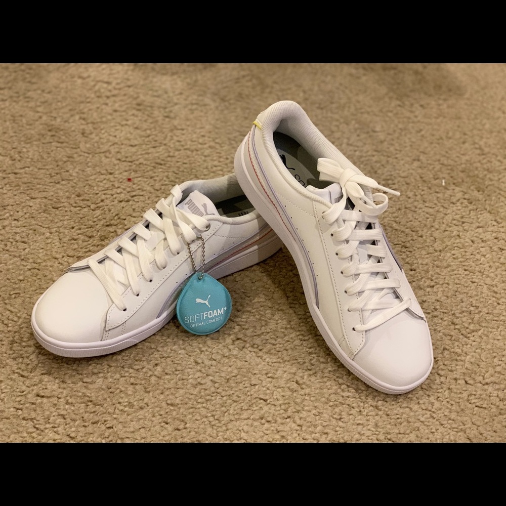 PUMA Vikky V2
